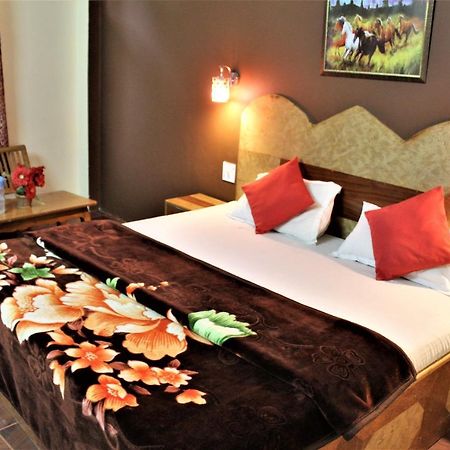 Hotel Ocean Inn Manali  Ngoại thất bức ảnh