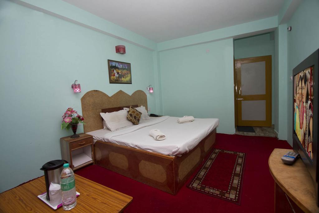 Hotel Ocean Inn Manali  Phòng bức ảnh